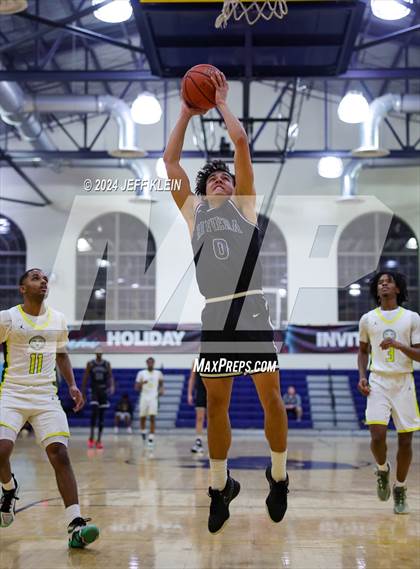 Thumbnail 2 in Riviera Prep vs Roselle Catholic (Miami Holiday Invitational) photogallery.