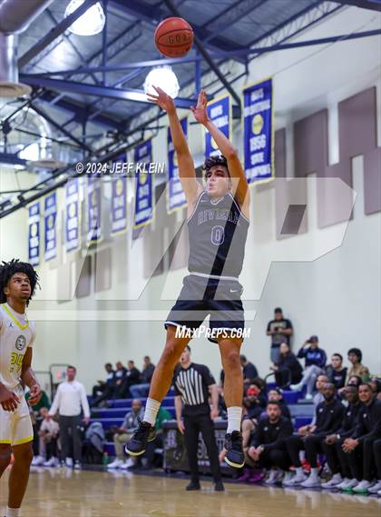 Thumbnail 3 in Riviera Prep vs Roselle Catholic (Miami Holiday Invitational) photogallery.