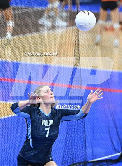 Thumbnail 2 in Valor Christian vs. Fossil Ridge (CHSAA 5A 2nd Round) photogallery.