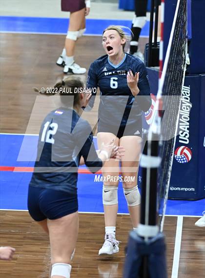 Thumbnail 2 in Valor Christian vs. Fossil Ridge (CHSAA 5A 2nd Round) photogallery.