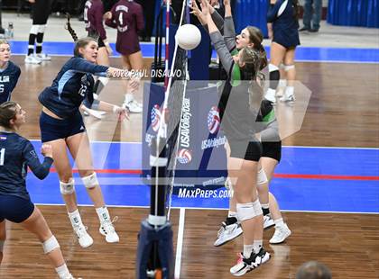 Thumbnail 1 in Valor Christian vs. Fossil Ridge (CHSAA 5A 2nd Round) photogallery.