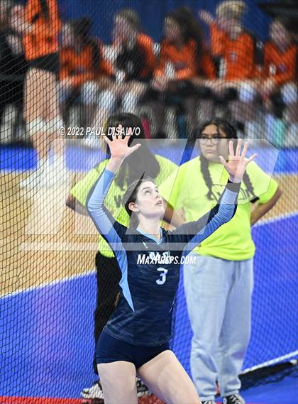Thumbnail 1 in Valor Christian vs. Fossil Ridge (CHSAA 5A 2nd Round) photogallery.