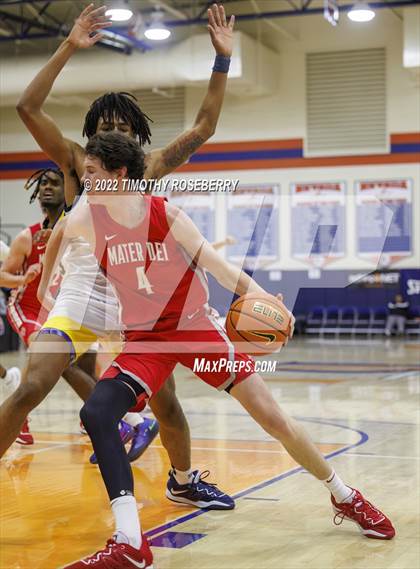 Thumbnail 1 in Mater Dei vs. Oak Cliff Faith Family Academy photogallery.