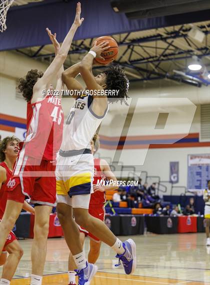 Thumbnail 1 in Mater Dei vs. Oak Cliff Faith Family Academy photogallery.
