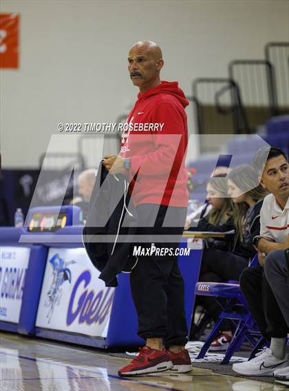 Thumbnail 3 in Mater Dei vs. Oak Cliff Faith Family Academy photogallery.
