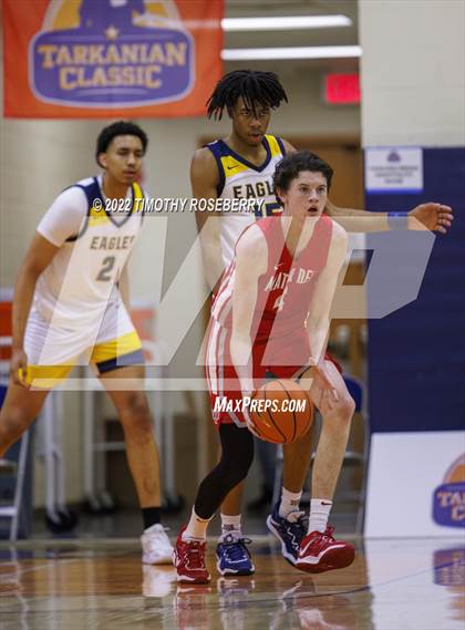 Thumbnail 2 in Mater Dei vs. Oak Cliff Faith Family Academy photogallery.