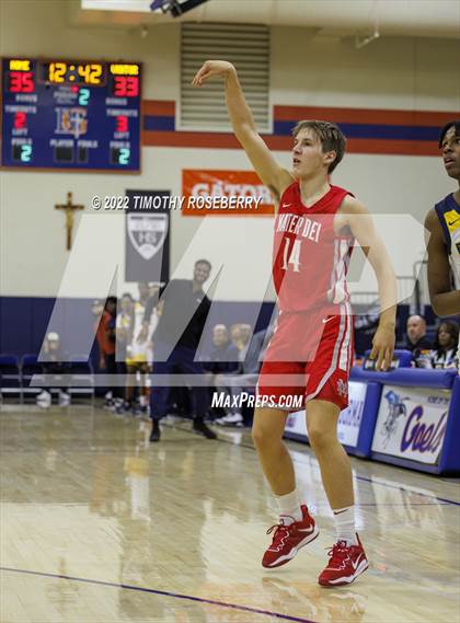 Thumbnail 3 in Mater Dei vs. Oak Cliff Faith Family Academy photogallery.