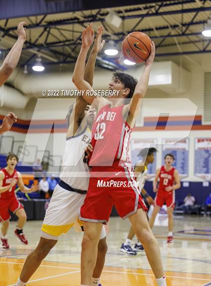 Thumbnail 2 in Mater Dei vs. Oak Cliff Faith Family Academy photogallery.