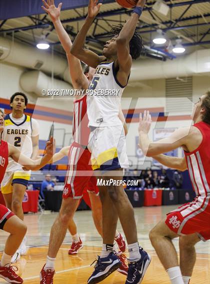 Thumbnail 2 in Mater Dei vs. Oak Cliff Faith Family Academy photogallery.