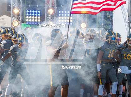 Thumbnail 3 in Serra vs. Punahou (Honor Bowl) photogallery.