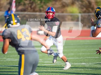 Thumbnail 3 in Serra vs. Punahou (Honor Bowl) photogallery.