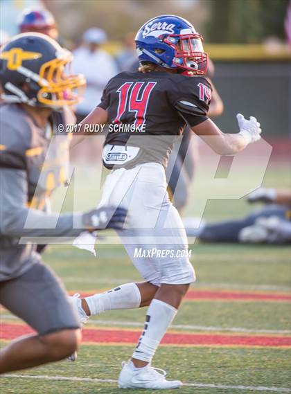 Thumbnail 2 in Serra vs. Punahou (Honor Bowl) photogallery.