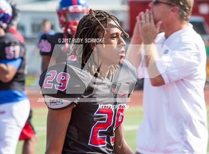 Thumbnail 2 in Serra vs. Punahou (Honor Bowl) photogallery.