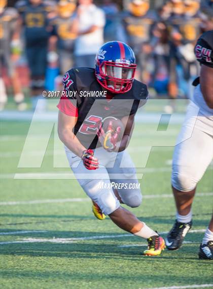 Thumbnail 3 in Serra vs. Punahou (Honor Bowl) photogallery.