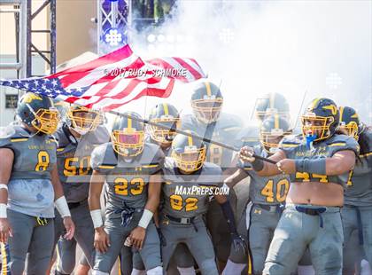 Thumbnail 3 in Serra vs. Punahou (Honor Bowl) photogallery.