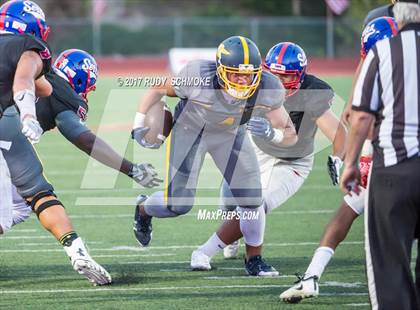Thumbnail 1 in Serra vs. Punahou (Honor Bowl) photogallery.