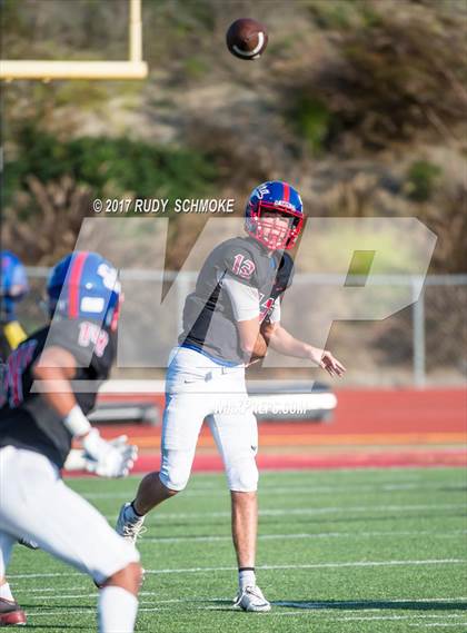 Thumbnail 3 in Serra vs. Punahou (Honor Bowl) photogallery.
