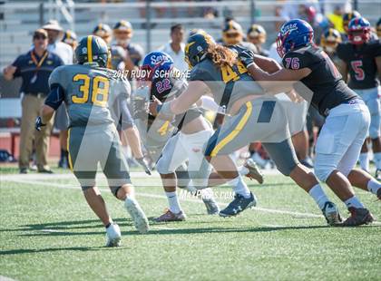Thumbnail 3 in Serra vs. Punahou (Honor Bowl) photogallery.