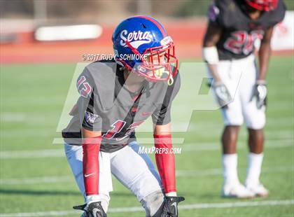 Thumbnail 2 in Serra vs. Punahou (Honor Bowl) photogallery.