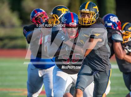 Thumbnail 3 in Serra vs. Punahou (Honor Bowl) photogallery.