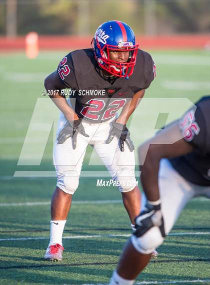 Thumbnail 1 in Serra vs. Punahou (Honor Bowl) photogallery.