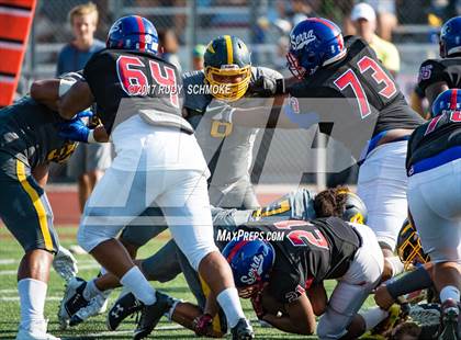 Thumbnail 3 in Serra vs. Punahou (Honor Bowl) photogallery.