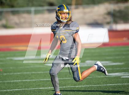 Thumbnail 3 in Serra vs. Punahou (Honor Bowl) photogallery.