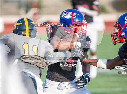 Thumbnail 2 in Serra vs. Punahou (Honor Bowl) photogallery.