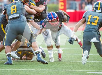 Thumbnail 3 in Serra vs. Punahou (Honor Bowl) photogallery.