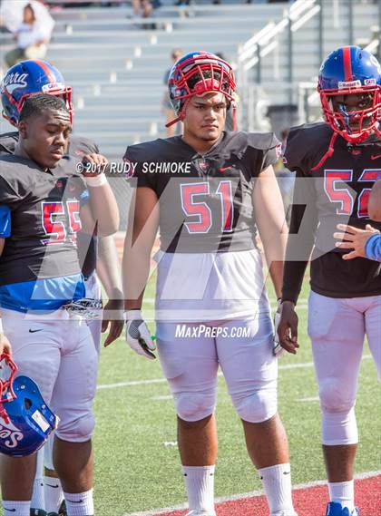 Thumbnail 2 in Serra vs. Punahou (Honor Bowl) photogallery.