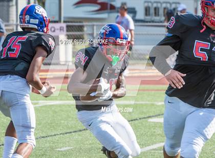 Thumbnail 1 in Serra vs. Punahou (Honor Bowl) photogallery.