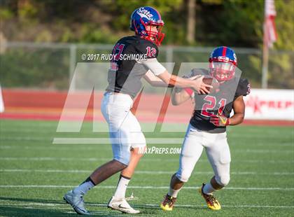 Thumbnail 1 in Serra vs. Punahou (Honor Bowl) photogallery.