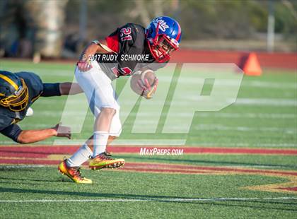 Thumbnail 3 in Serra vs. Punahou (Honor Bowl) photogallery.