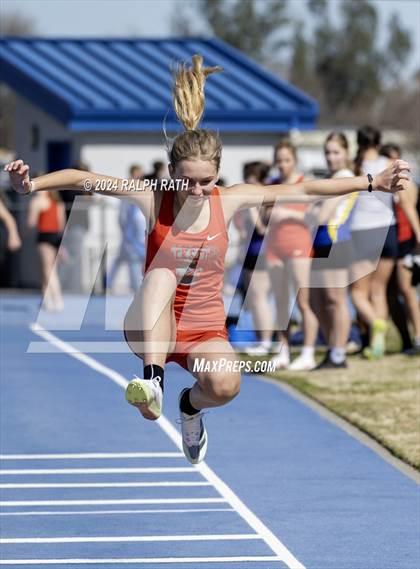 Thumbnail 1 in Orland Invitational photogallery.
