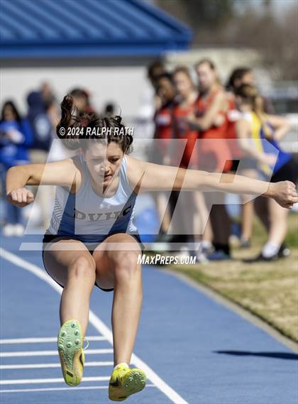 Thumbnail 1 in Orland Invitational photogallery.