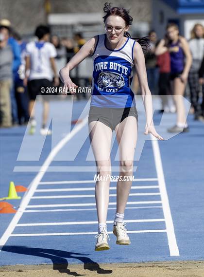 Thumbnail 3 in Orland Invitational photogallery.