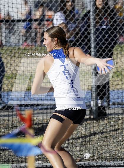 Thumbnail 1 in Orland Invitational photogallery.