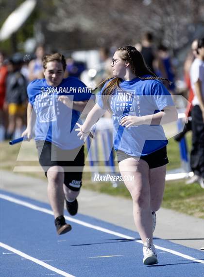Thumbnail 2 in Orland Invitational photogallery.