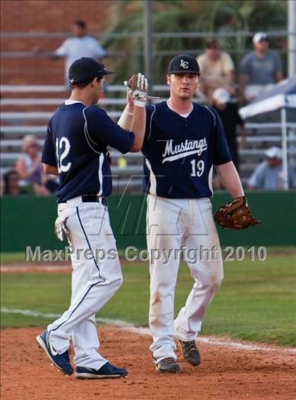 Thumbnail 2 in Texas City vs. Lamar Consolidated (Texas 4A Region III Playoffs - Game 1)  photogallery.