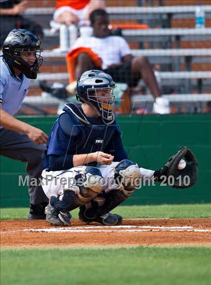 Thumbnail 2 in Texas City vs. Lamar Consolidated (Texas 4A Region III Playoffs - Game 1)  photogallery.