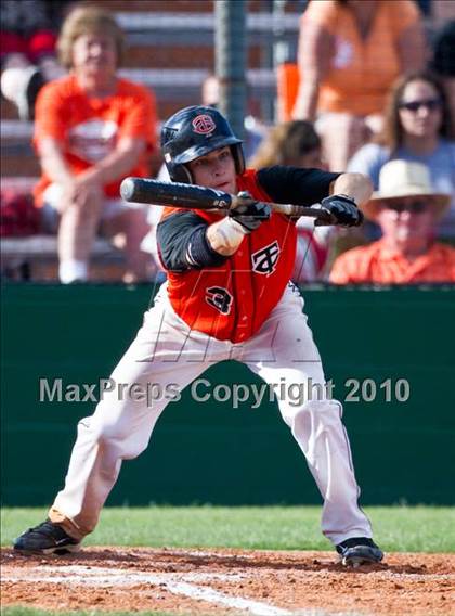 Thumbnail 1 in Texas City vs. Lamar Consolidated (Texas 4A Region III Playoffs - Game 1)  photogallery.
