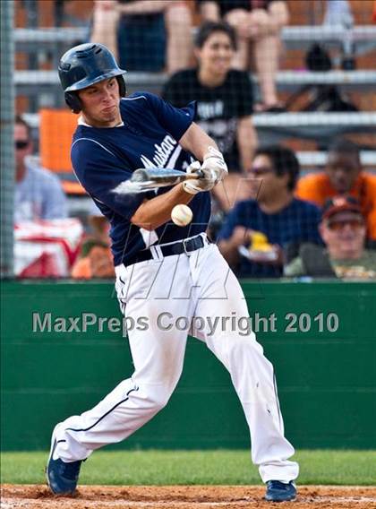 Thumbnail 3 in Texas City vs. Lamar Consolidated (Texas 4A Region III Playoffs - Game 1)  photogallery.
