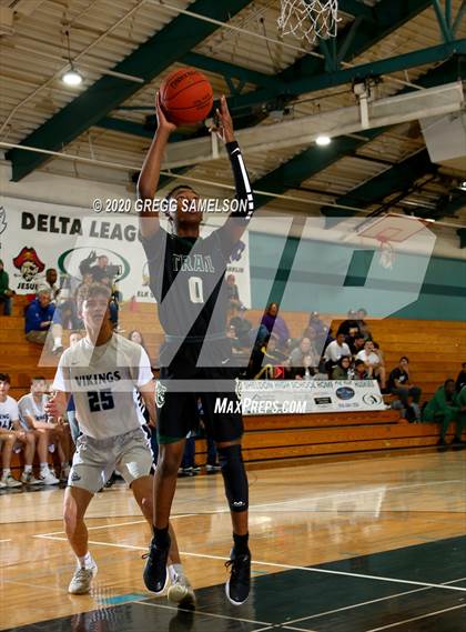 Thumbnail 3 in Pleasant Valley vs Monterey Trail (Adidas Challenge) photogallery.