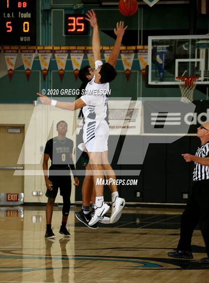 Thumbnail 1 in Pleasant Valley vs Monterey Trail (Adidas Challenge) photogallery.