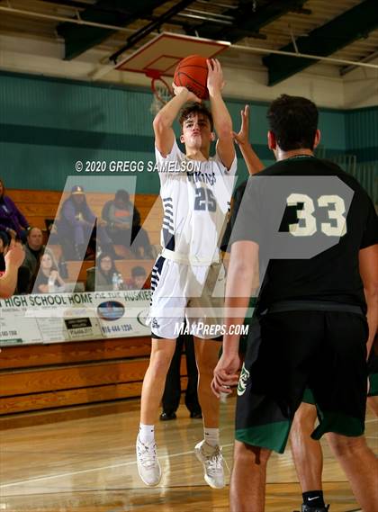 Thumbnail 3 in Pleasant Valley vs Monterey Trail (Adidas Challenge) photogallery.