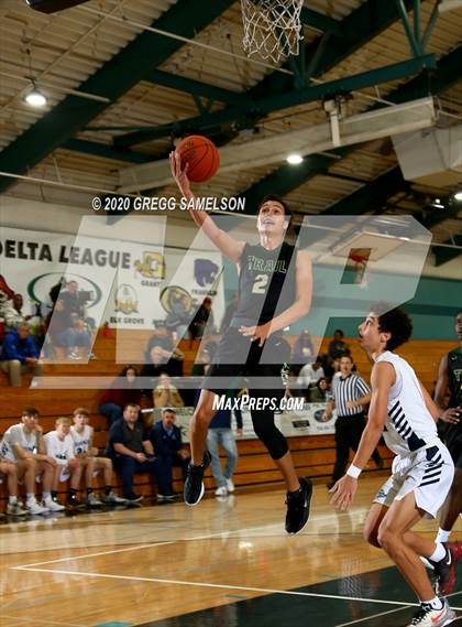 Thumbnail 2 in Pleasant Valley vs Monterey Trail (Adidas Challenge) photogallery.