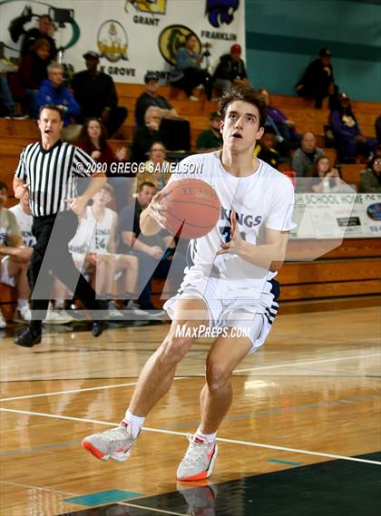 Thumbnail 3 in Pleasant Valley vs Monterey Trail (Adidas Challenge) photogallery.