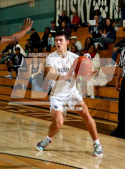 Thumbnail 2 in Pleasant Valley vs Monterey Trail (Adidas Challenge) photogallery.