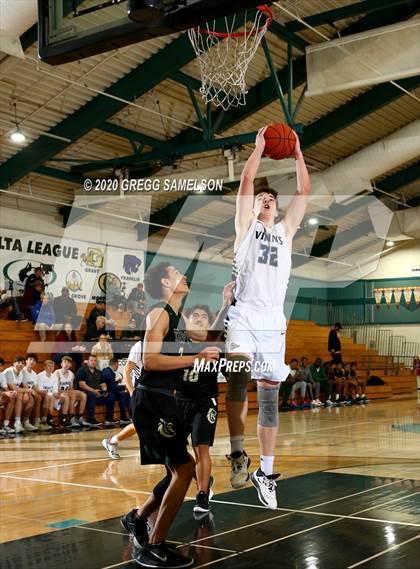Thumbnail 3 in Pleasant Valley vs Monterey Trail (Adidas Challenge) photogallery.