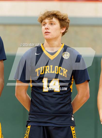 Thumbnail 3 in Cosumnes Oaks vs. Turlock (CIF SJS D1 Playoff) photogallery.